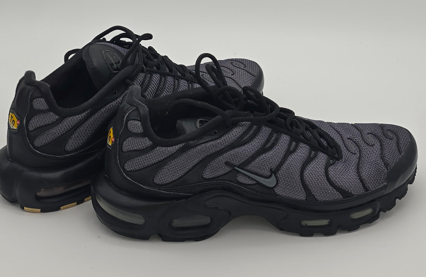 Nike Air Max Plus (TN) Sneakers – Black/Grey, Size 10