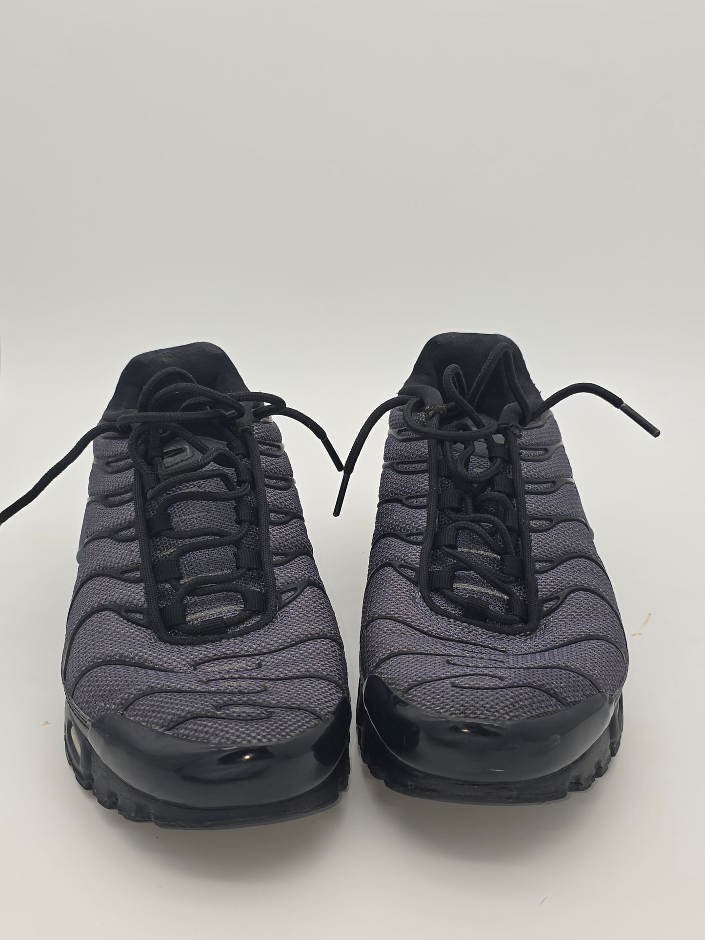 Nike Air Max Plus (TN) Sneakers – Black/Grey, Size 10
