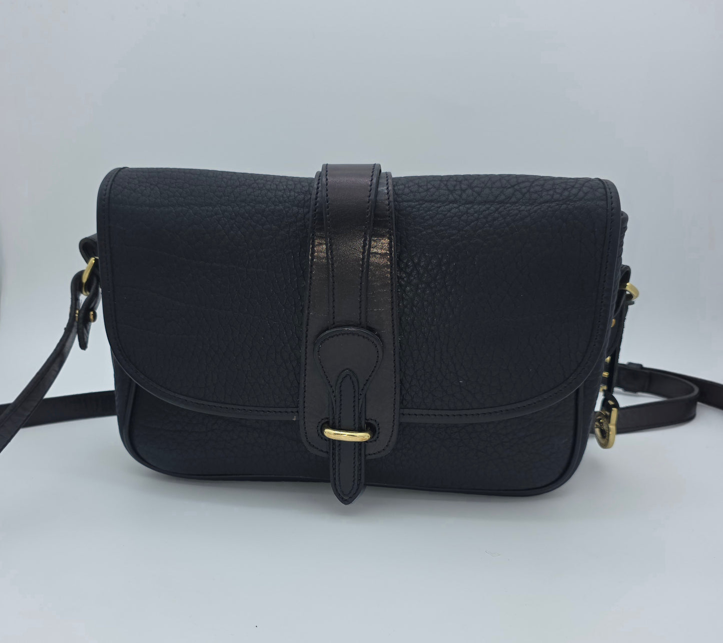 Vintage Dooney & Bourke All-Weather Leather Duck Crossbody – Black