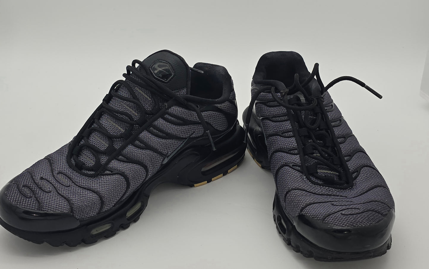 Nike Air Max Plus (TN) Sneakers – Black/Grey, Size 10
