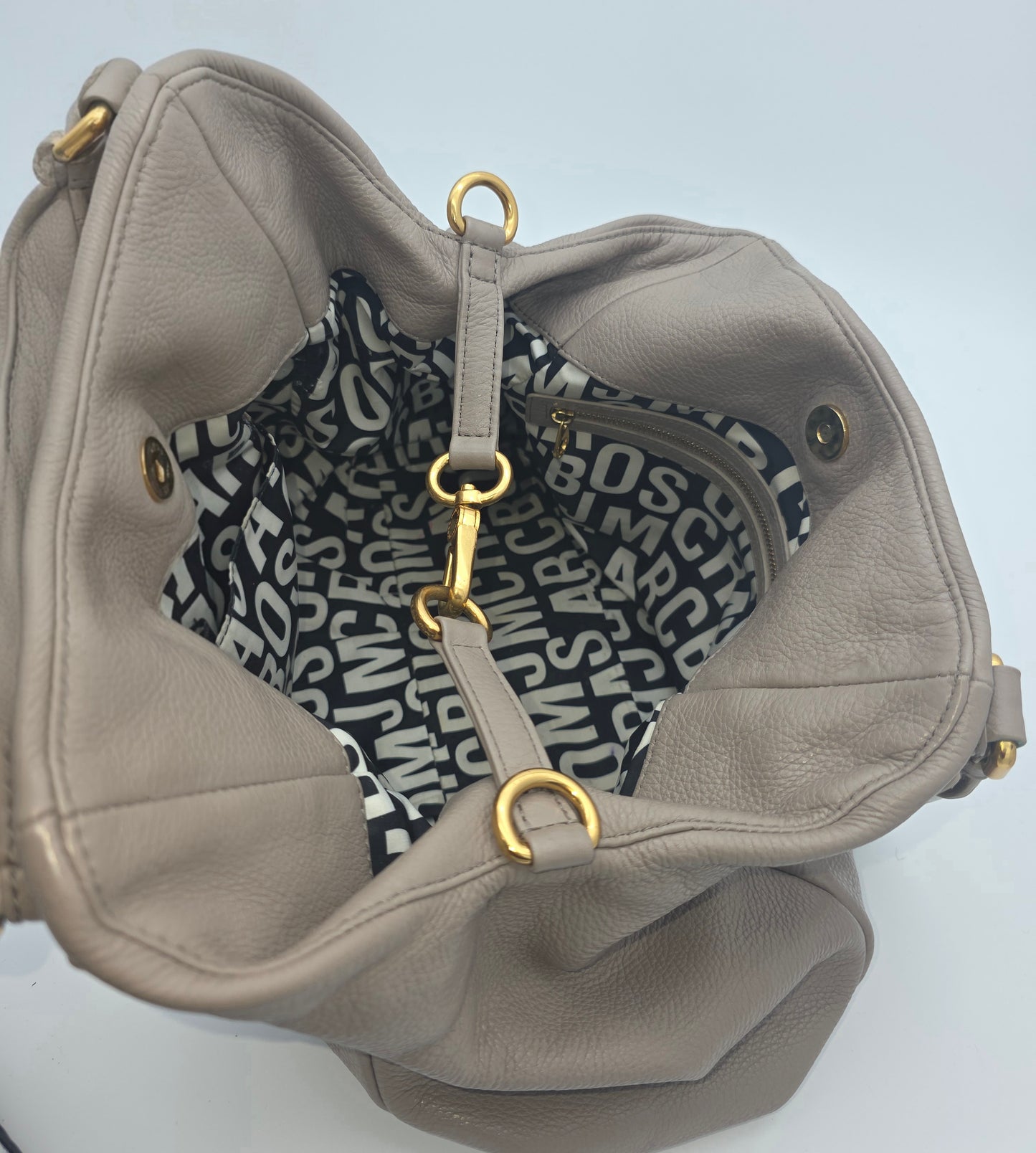 Marc by Marc Jacobs Classic Q Standard Supply Workwear Leather Hobo – Taupe