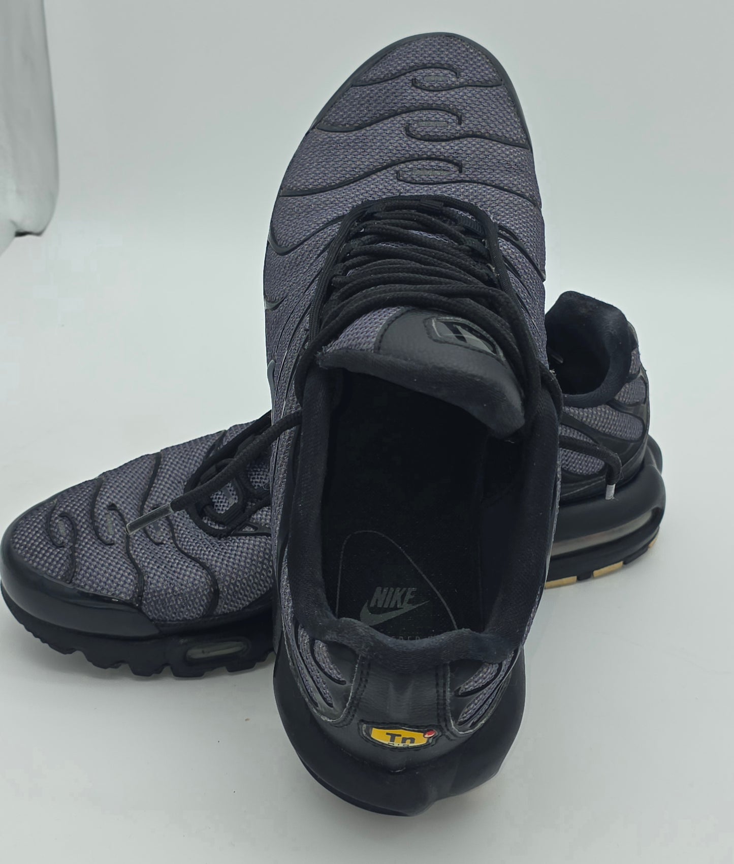 Nike Air Max Plus (TN) Sneakers – Black/Grey, Size 10